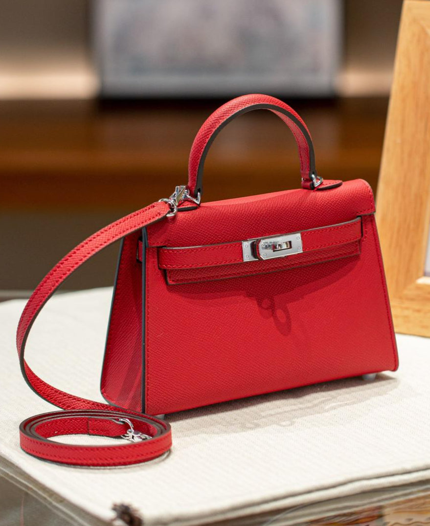 sac a main en cuir rouge