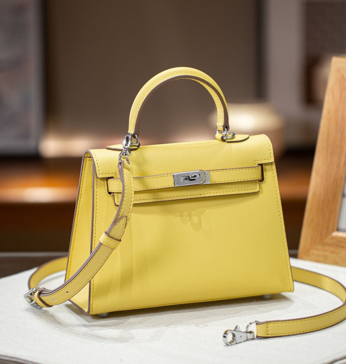 sac en cuir jaune