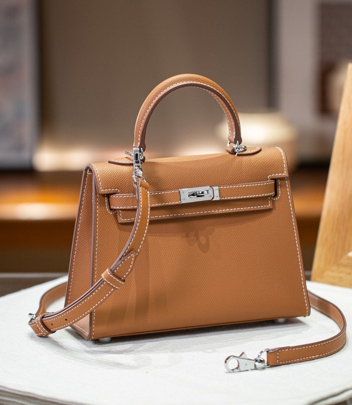 sac a main en cuir marron