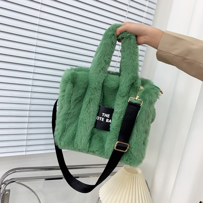sac bandoulière fausse fourrure vert