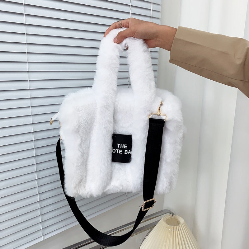 sac bandoulière a fausse fourrure blanc