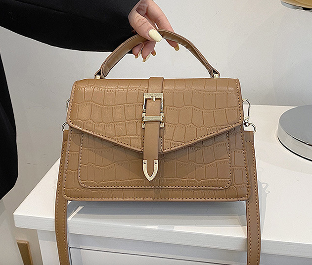 petit sac a main bandouliere simili cuir beige