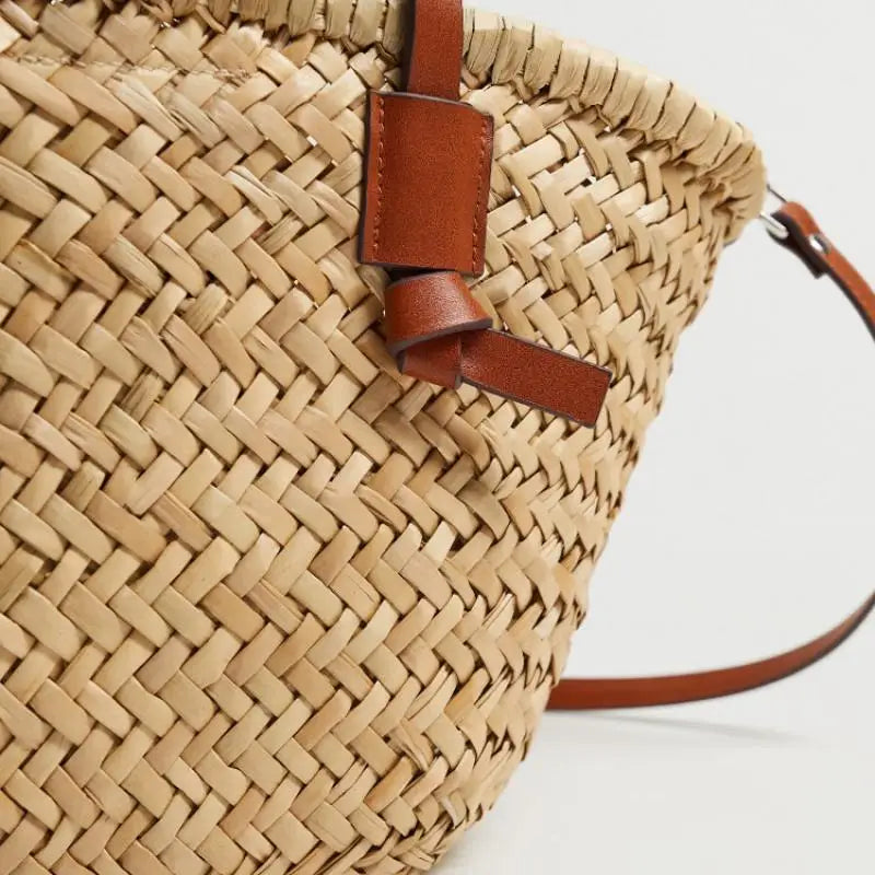 details tressé du sac d'été en paille