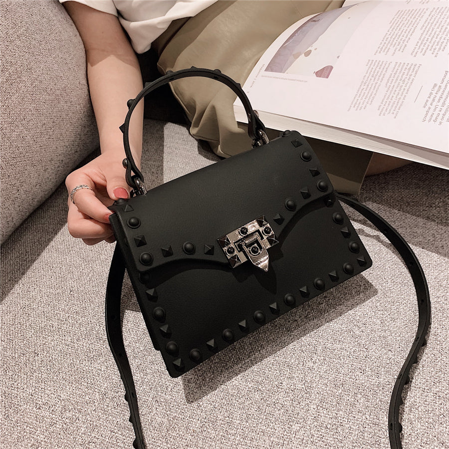 sac a main cartable noir intemporel