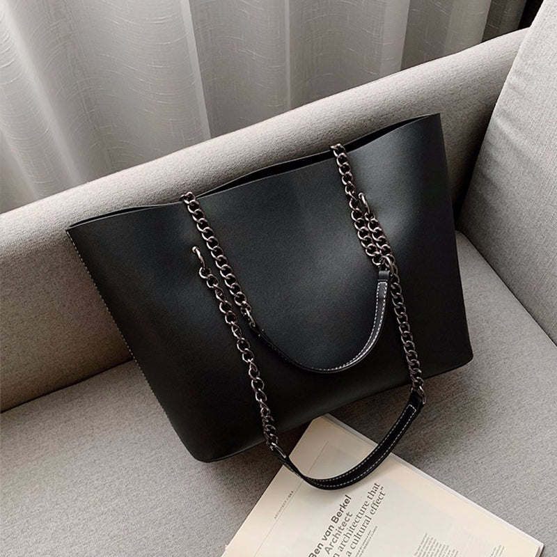 sac a main noir grand chaine argente