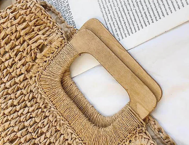 details du sac a main en paille
