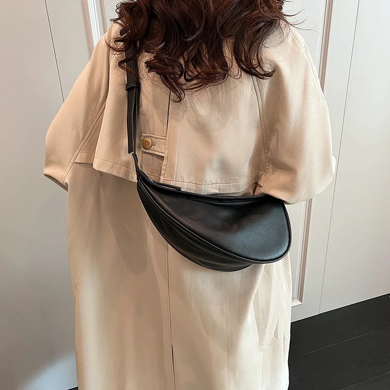 sac banane en similicuir
