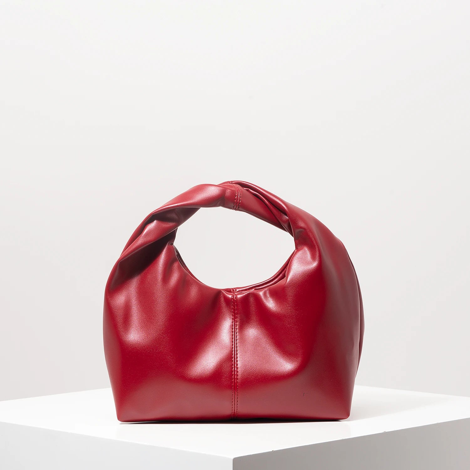 petit sac à main rouge