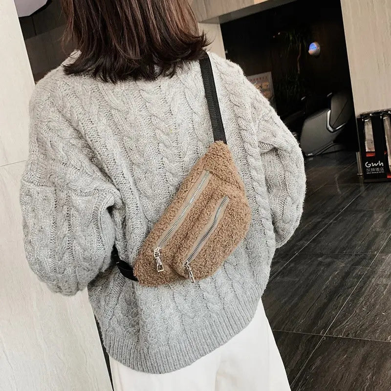 sac banane moumoute femme porté bandoulière