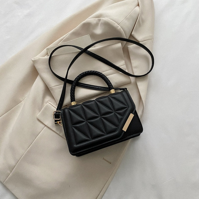 petit sac a main noir carre