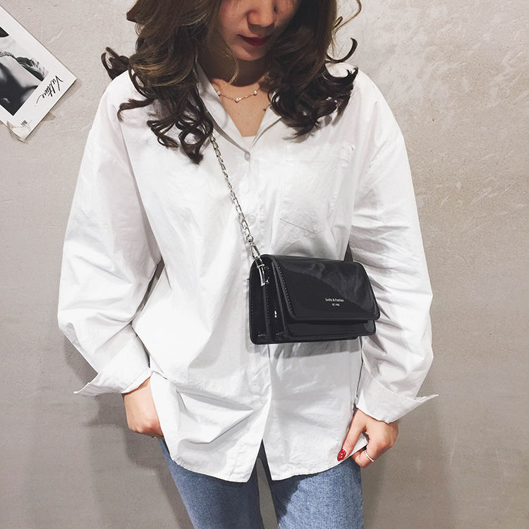 sac bandouliere noir vernis glamour