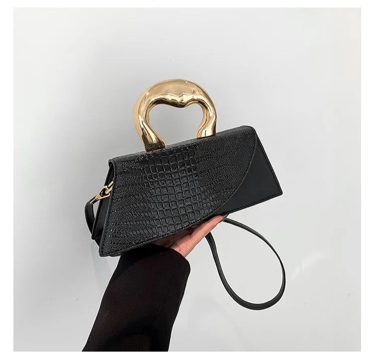 sac bandoulière effet croco noir