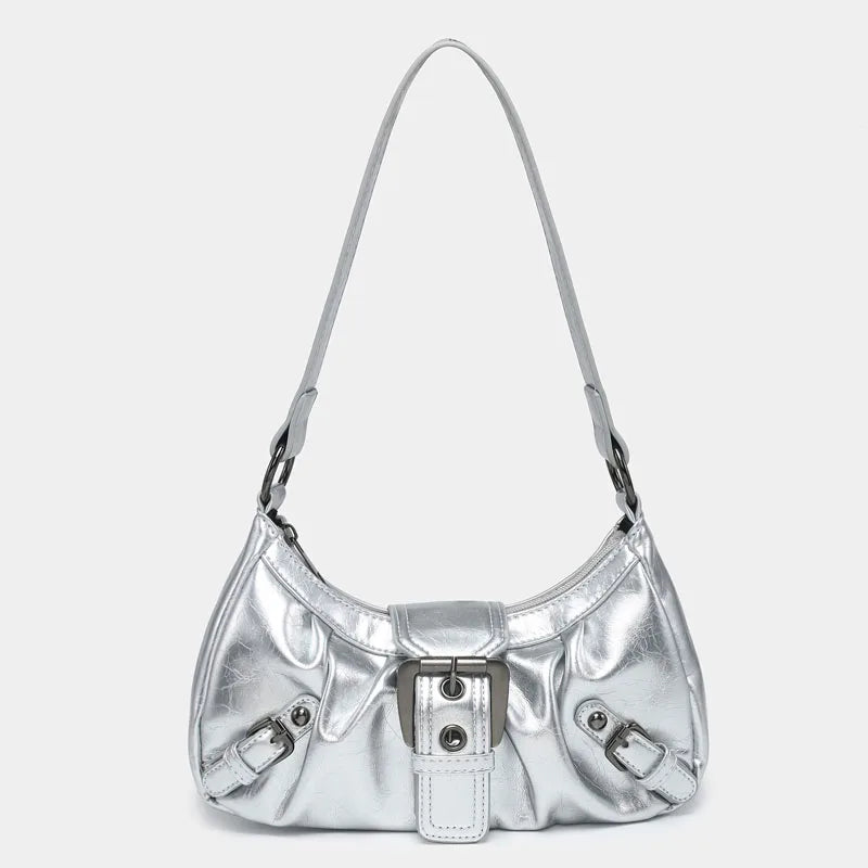 petit sac argenté en similicuir