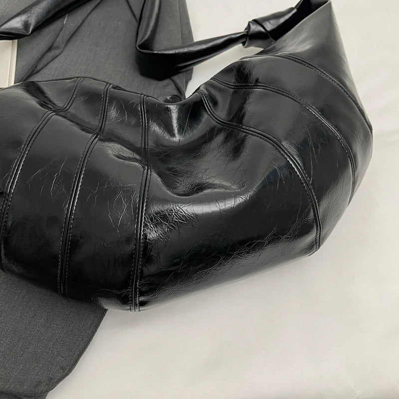 détails du sac banane grand noir