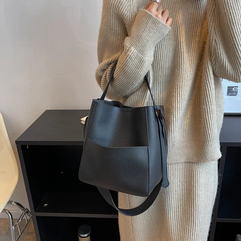 grand sac a main bandouliere en cuir synthetique