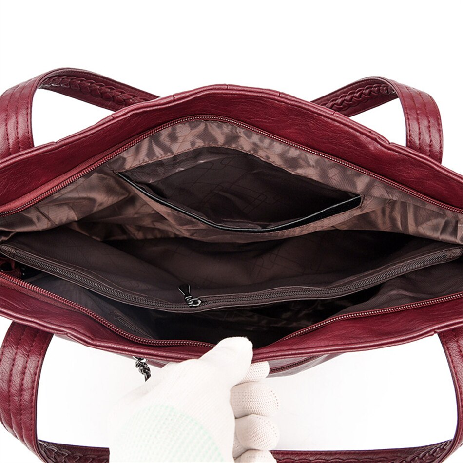 interieur du sac a main bordeaux cuir