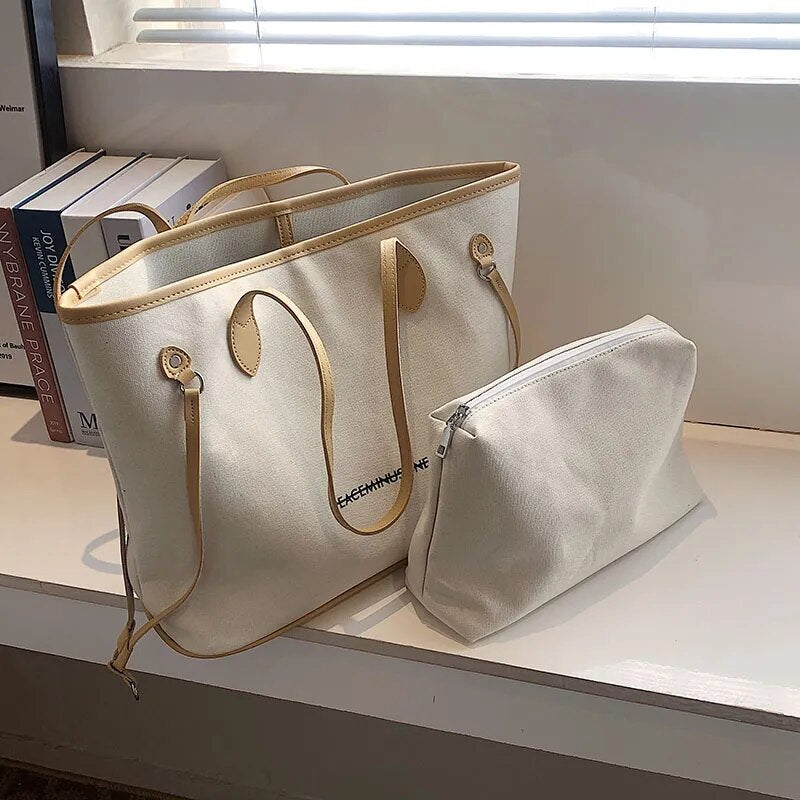 sac à main grand format finitions cuir beige