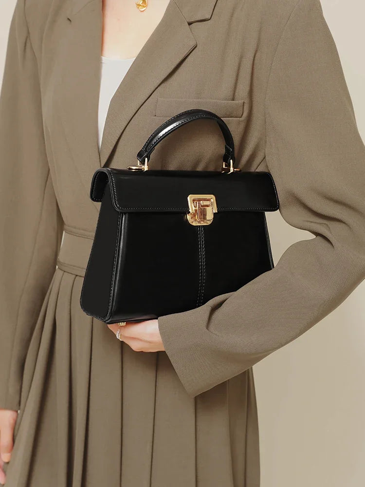 mini sac luxe porte a la main