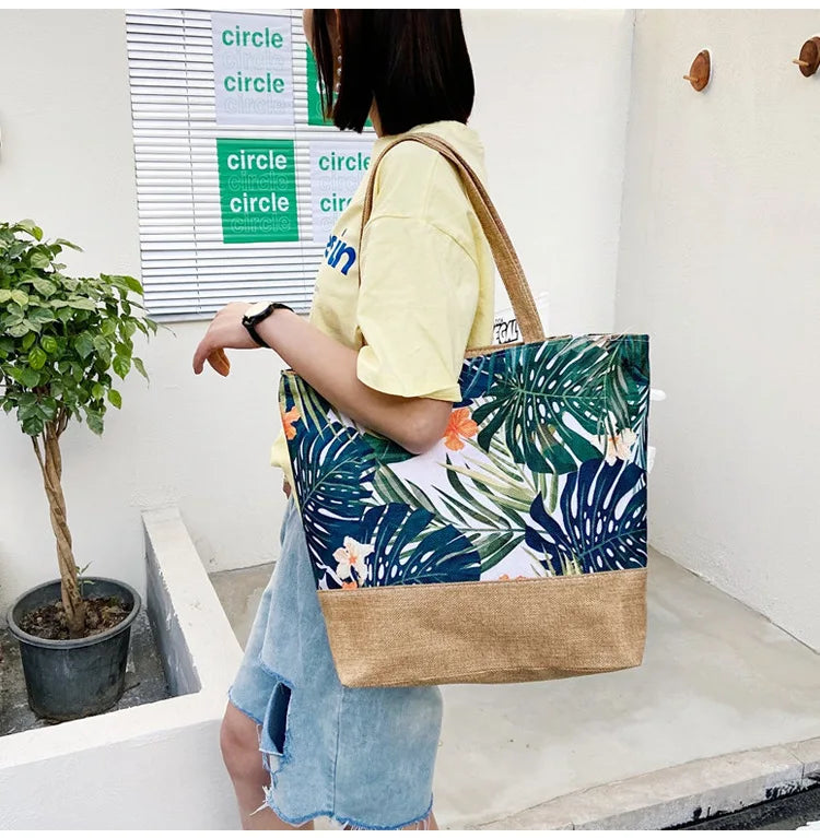 sac de plage porté à l'épaule en toile