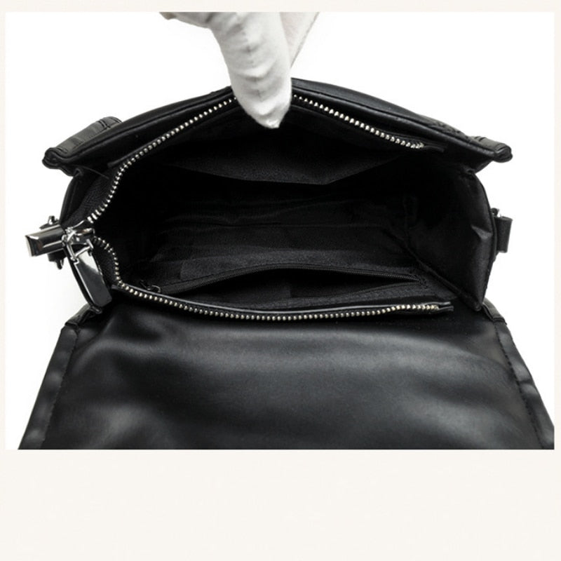 sac a bandouliere noir interieur