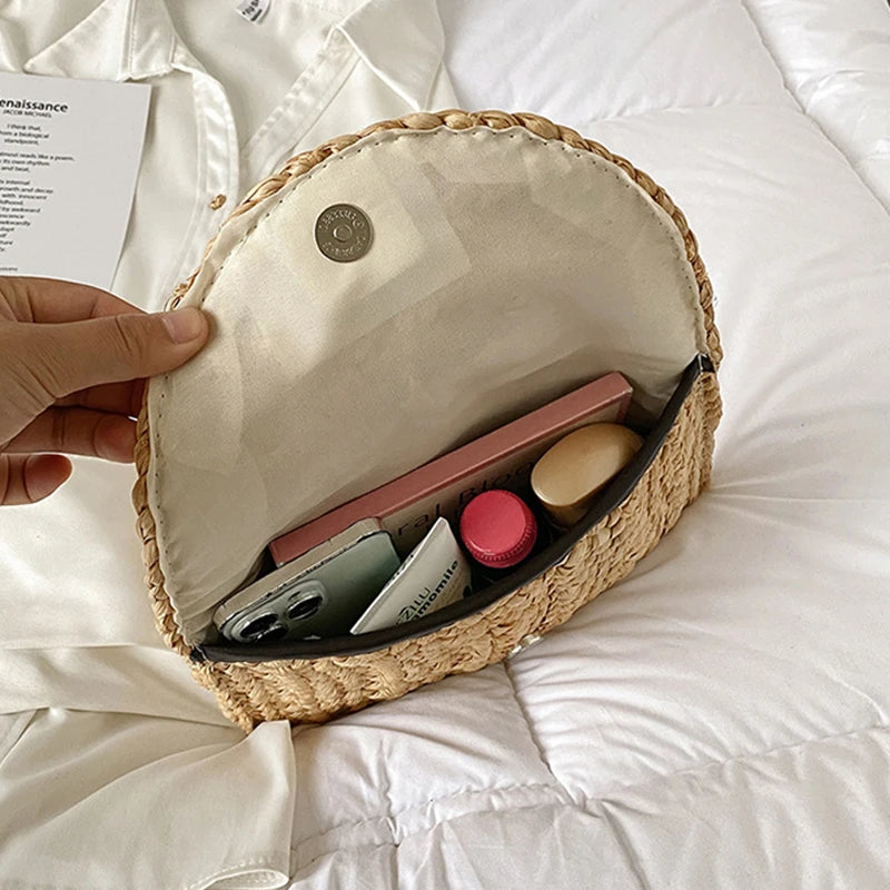 détails de la petite pochette femme