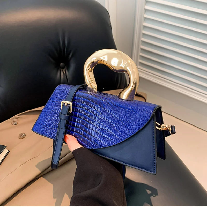sac bandoulière effet croco tendance bleu
