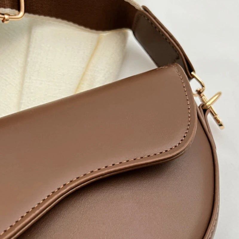 details du sac banane bandouliere