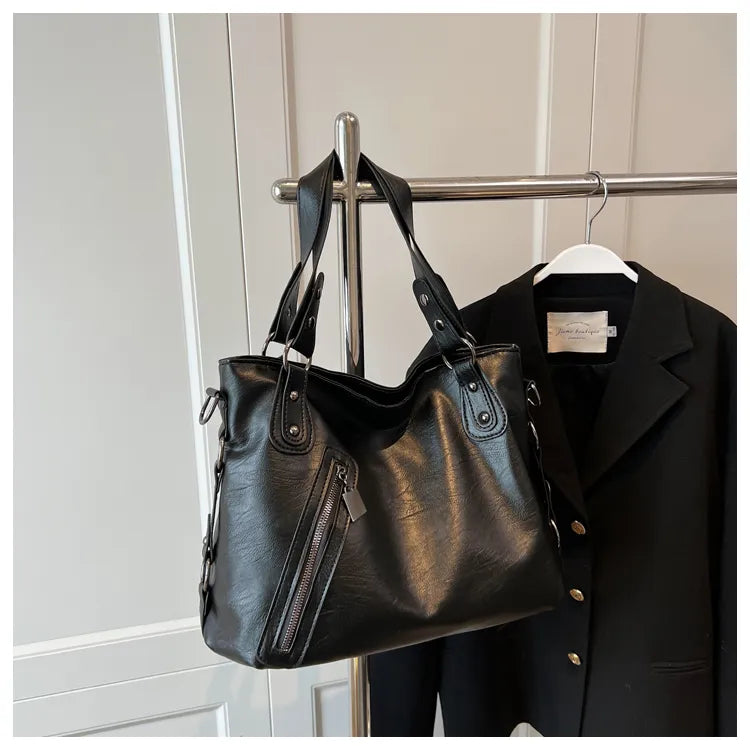 sac a main grand noir en cuir