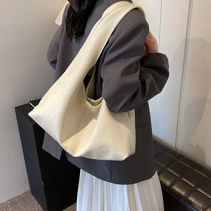 sac à main porté épaule blanc