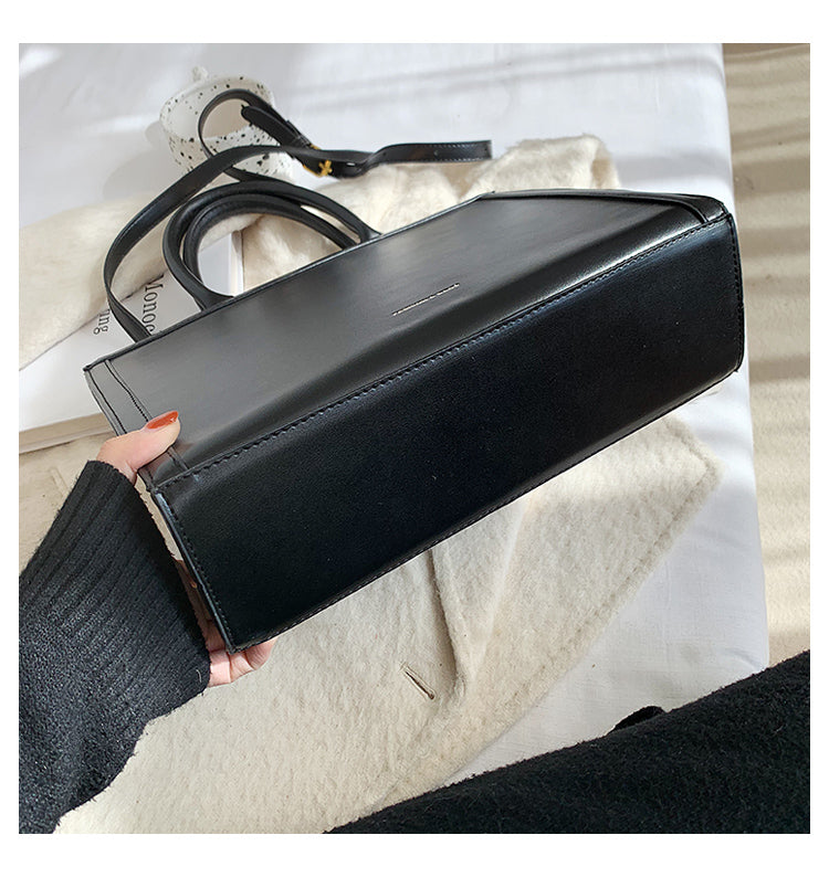 sac a main carre noir luxe