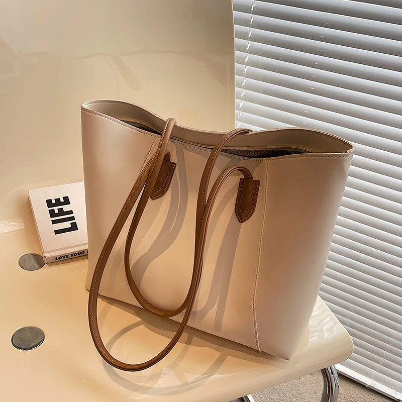 sac à main pour les cours lycée beige