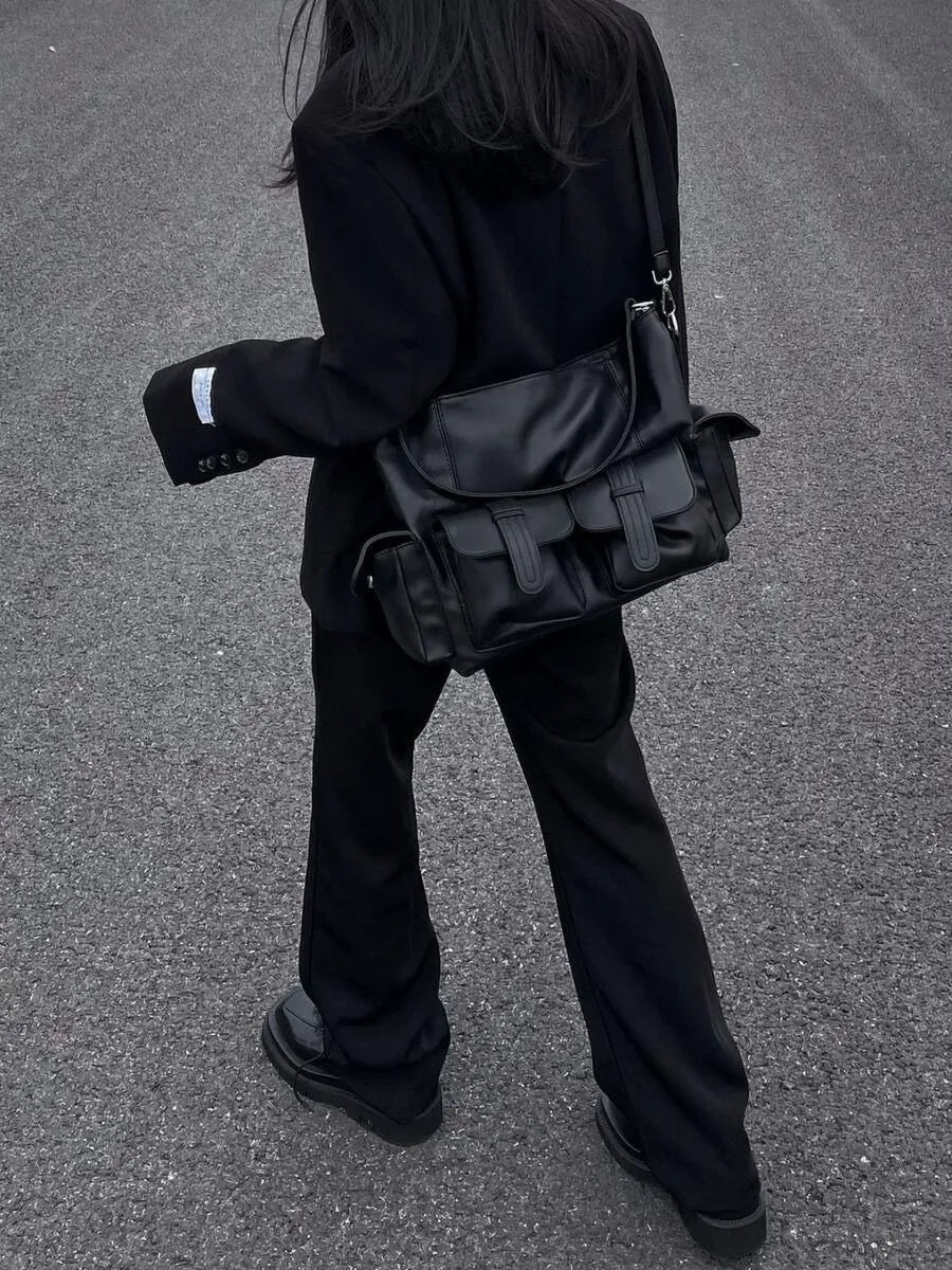 grand sac a main avec poches porte bandouliere