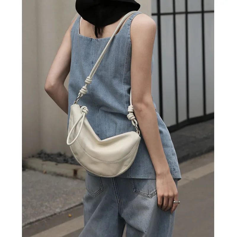 sac banane femme luxe porté épaule
