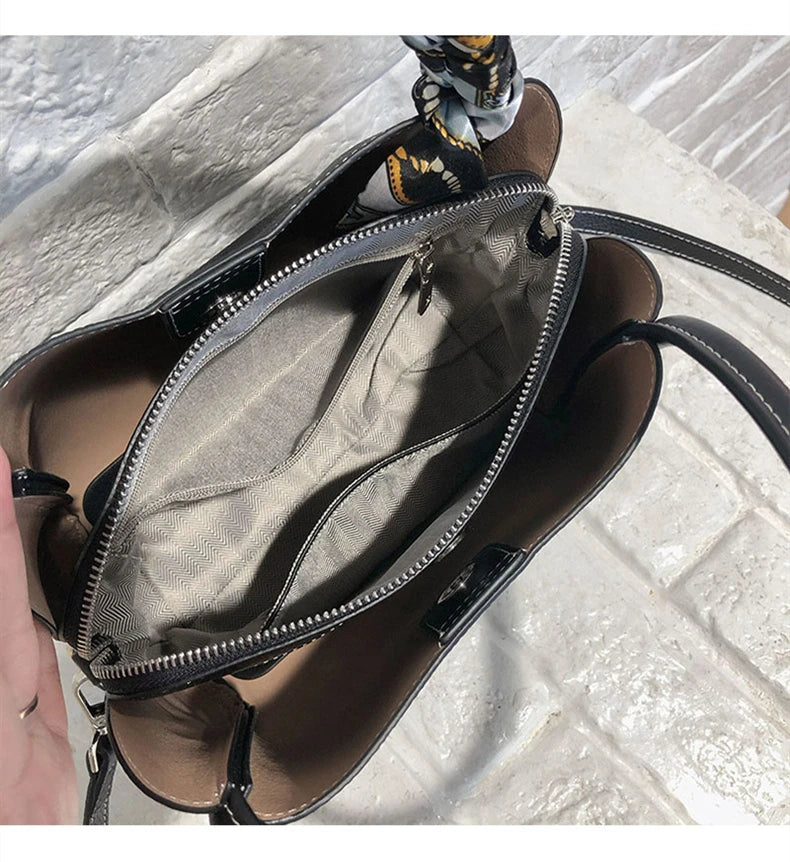 interieur du sac à main italien luxe