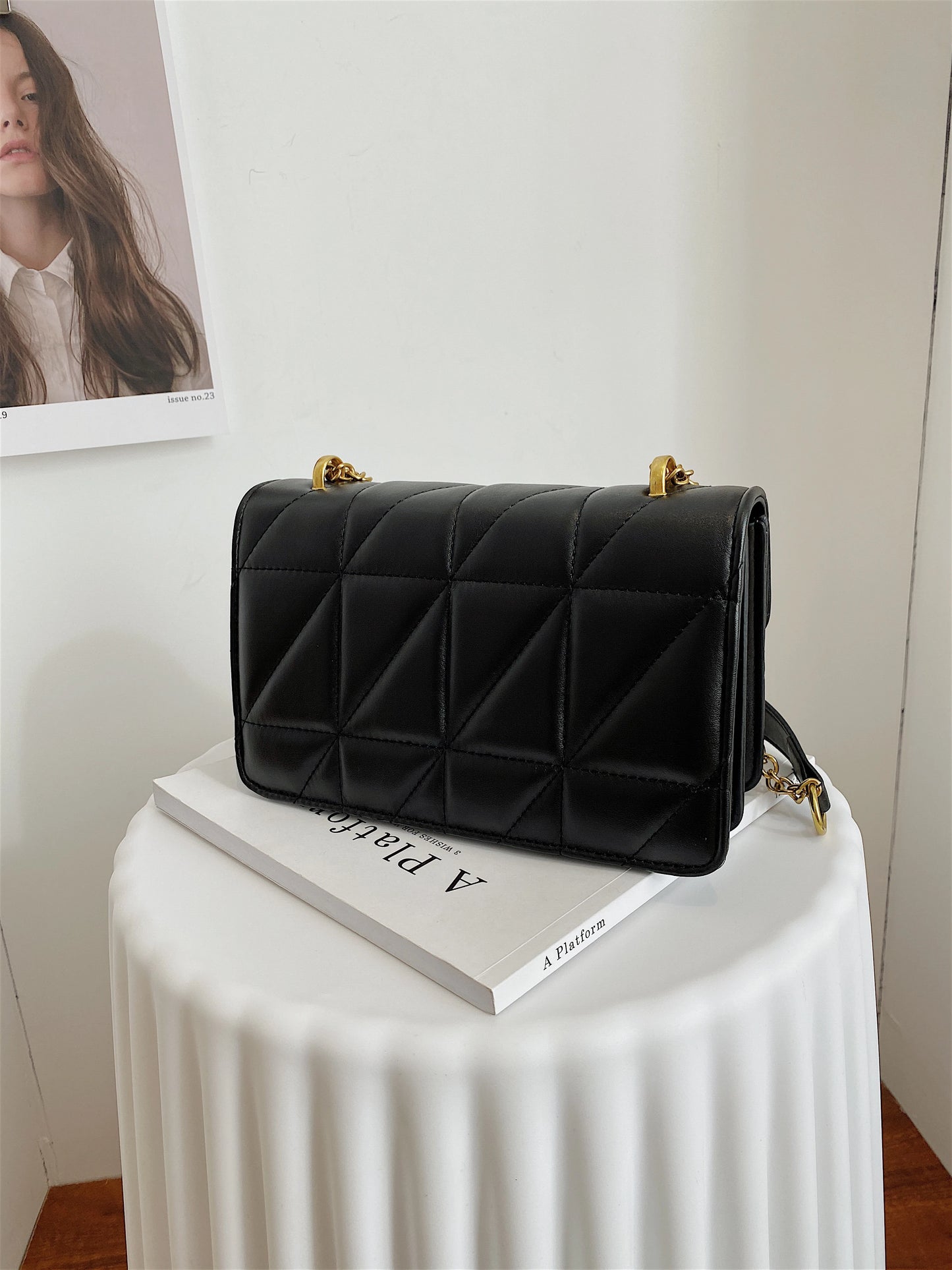 sac bandoulière avec chaine noir