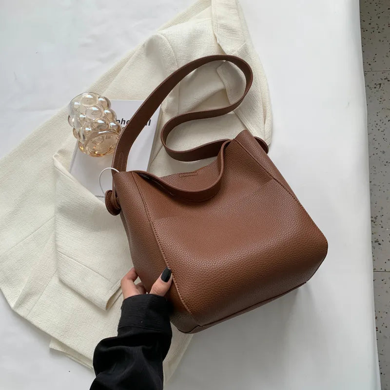 grand sac a main bandouliere couleur marron