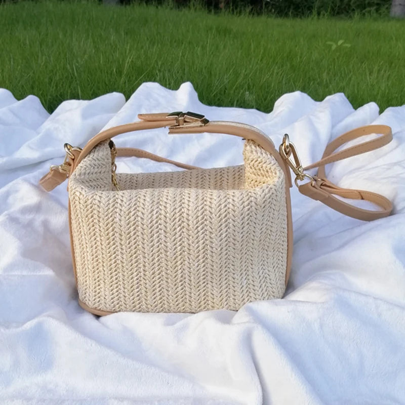 petit sac en paille chic en similicuir