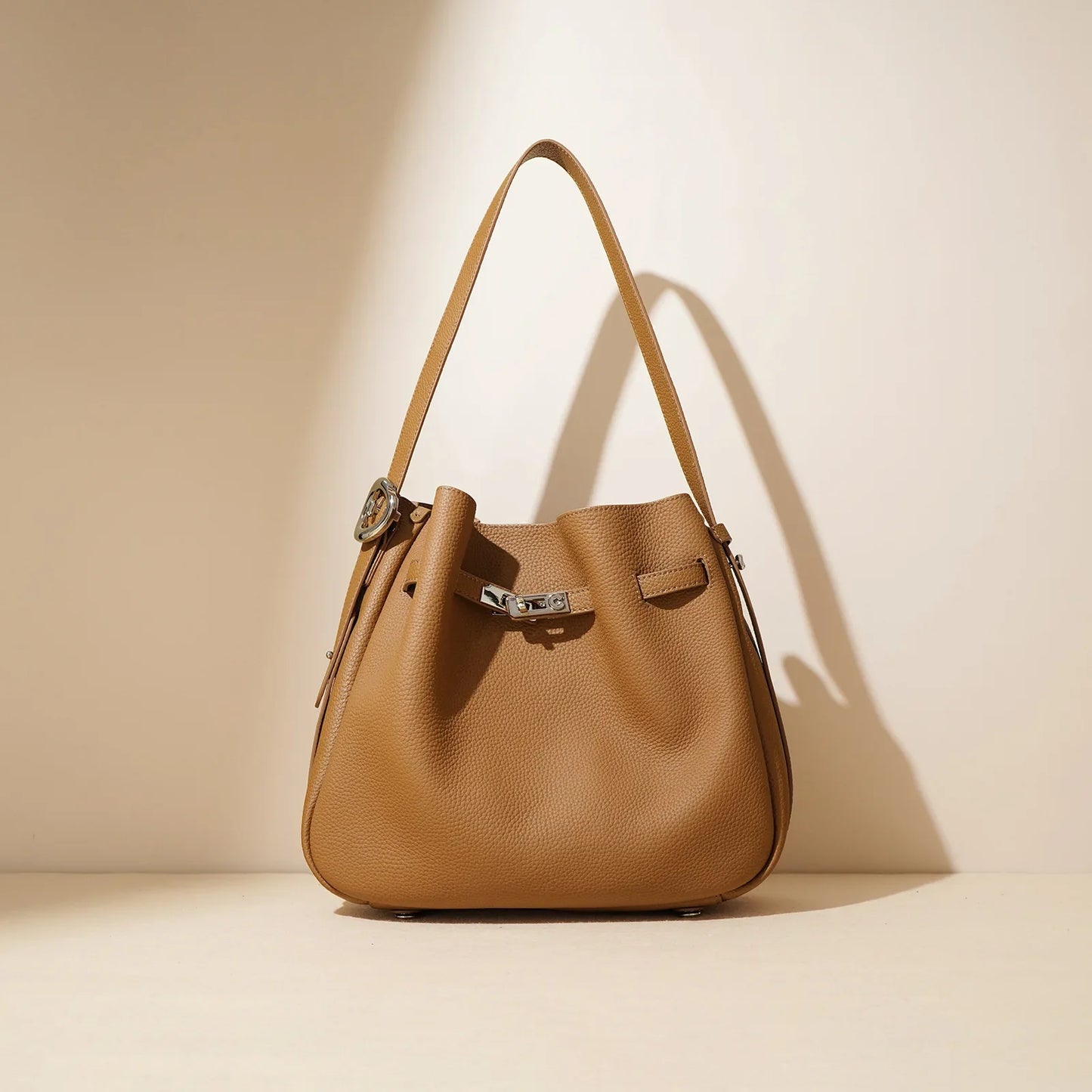 grand sac a main camel