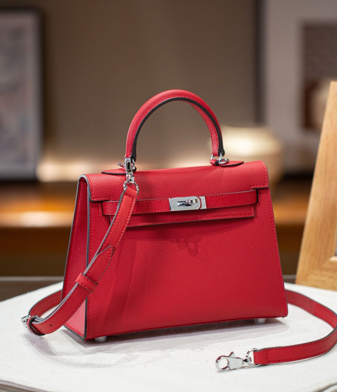sac a main en cuir rouge