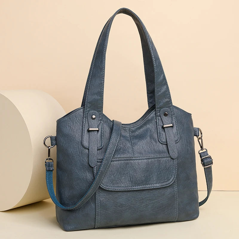 sac a main en similicuir bleu