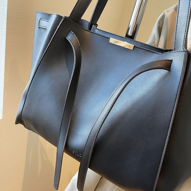 sac cabas etudiante en similicuir