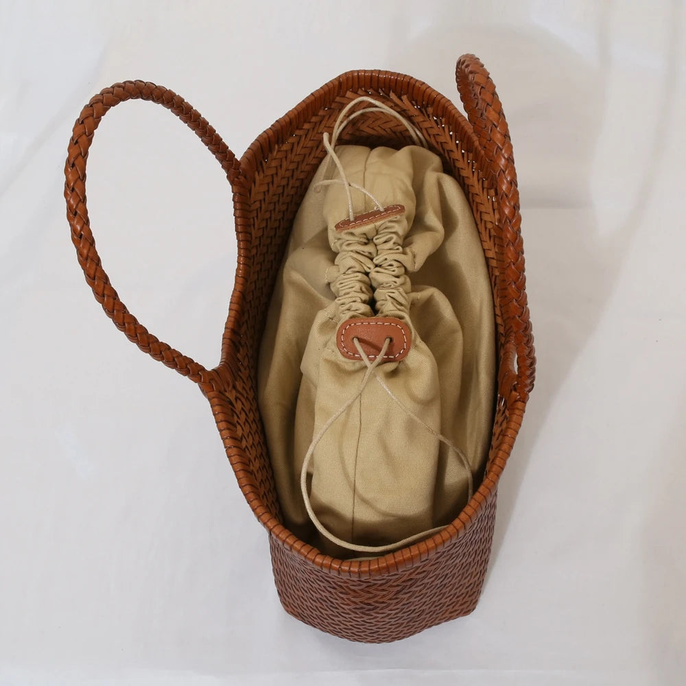 interieur du sac en cuir tresse tendance