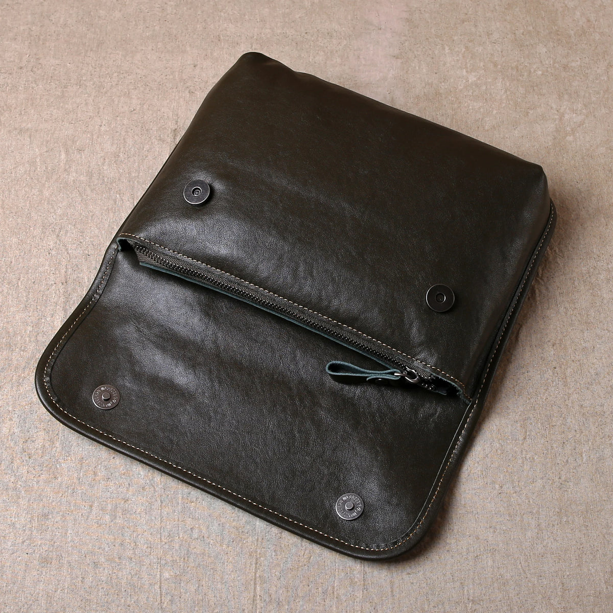 pochette homme cuir bandouliere avec rabat