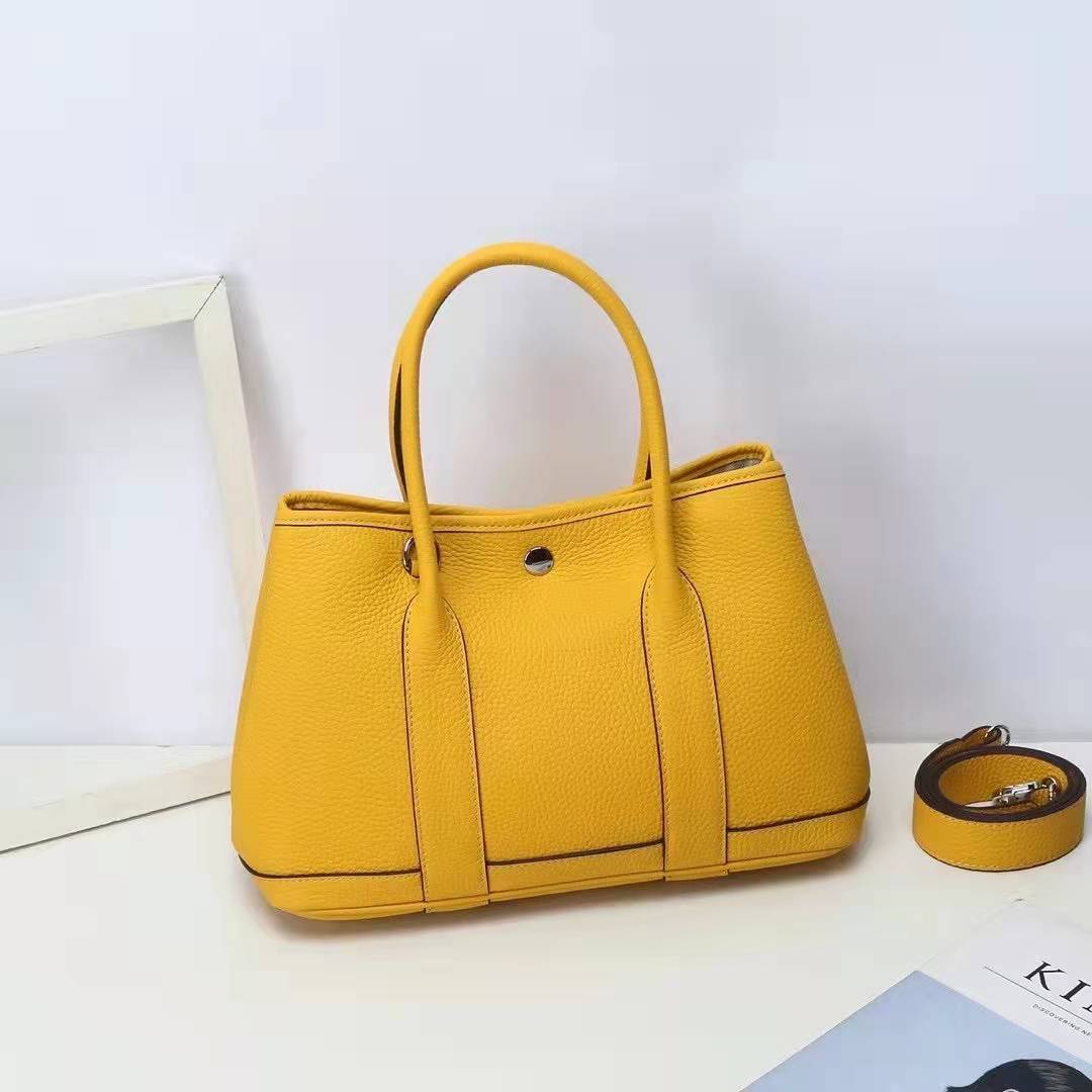 sac cabas en cuir jaune