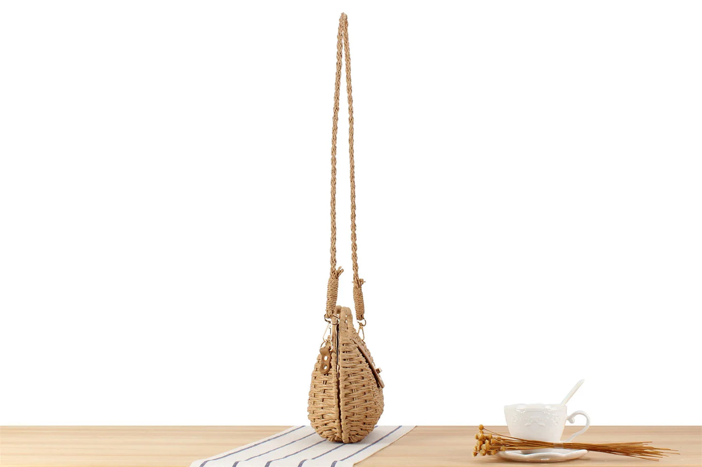 detials du sac bandoulière en osier