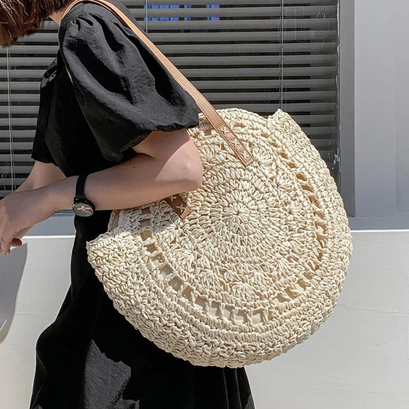 sac de plage en paille rond