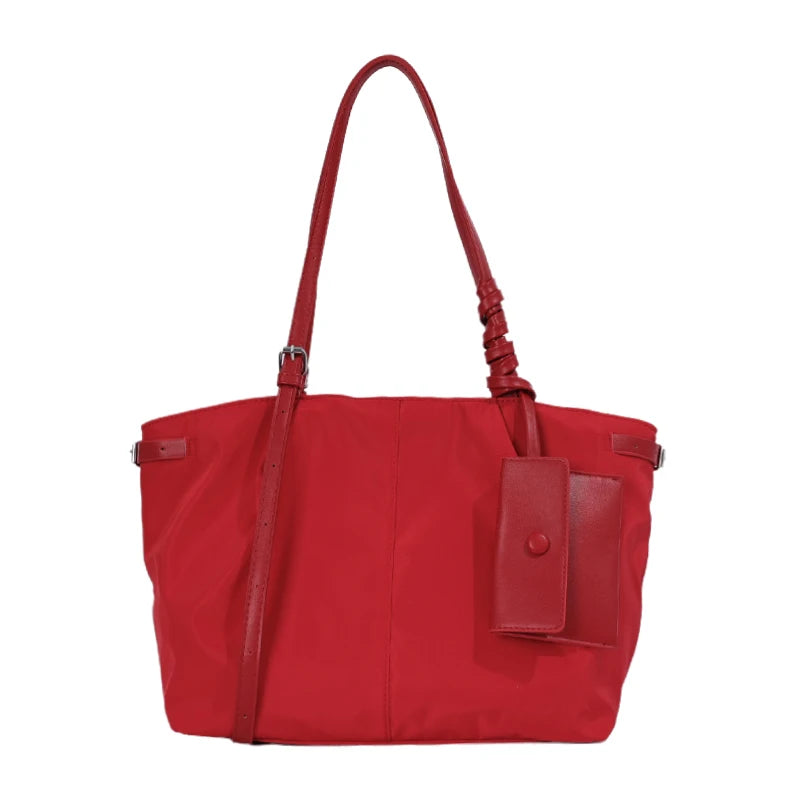 sac a main rouge pour les cours 