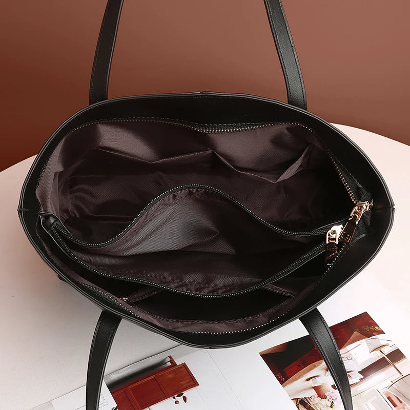 interieur du sac a main de cours femme