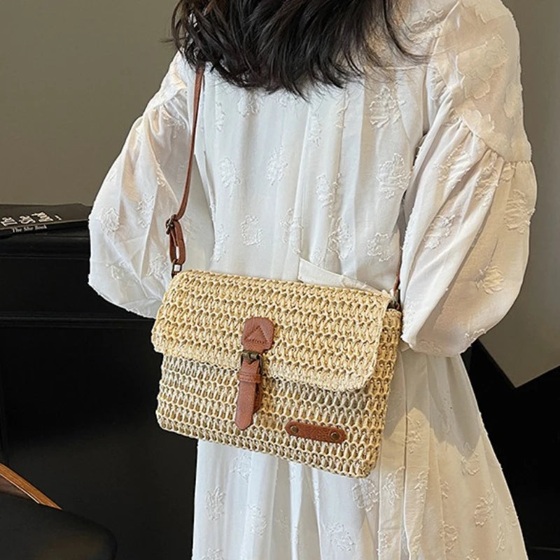 sac en paille rectangulaire beige