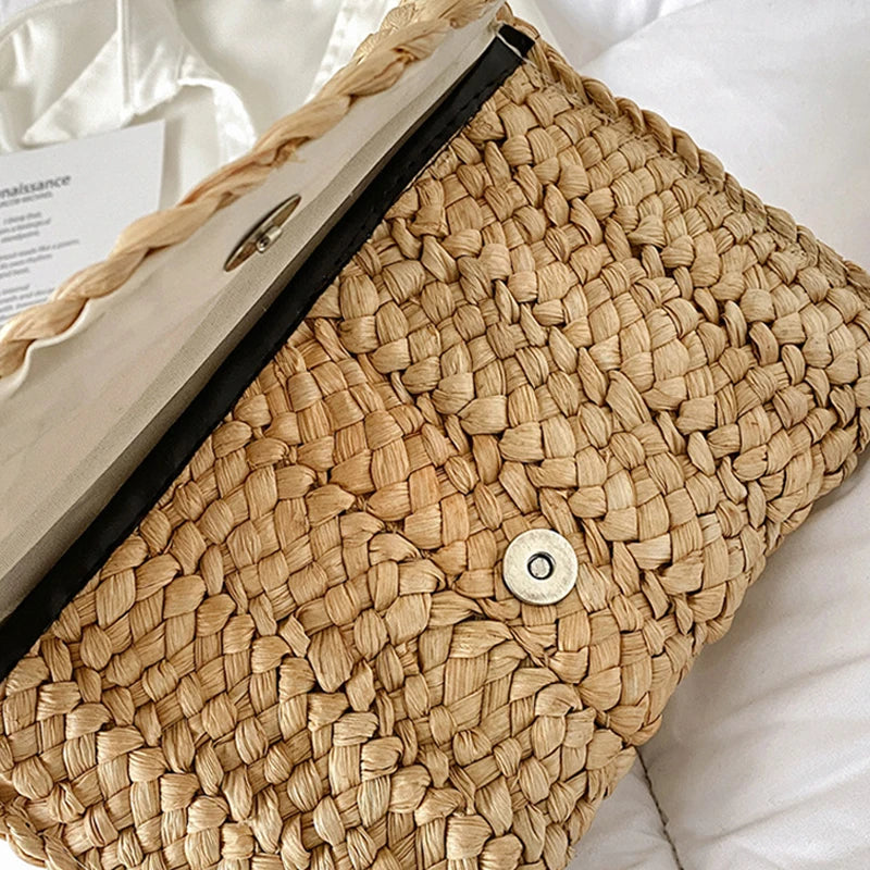 petite pochette femme fermeture à rabat